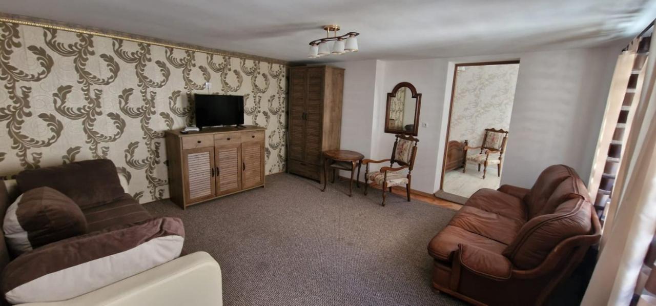 Ambasador Apartment Sibiu Ngoại thất bức ảnh