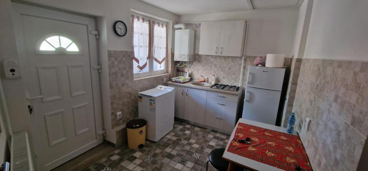 Ambasador Apartment Sibiu Ngoại thất bức ảnh